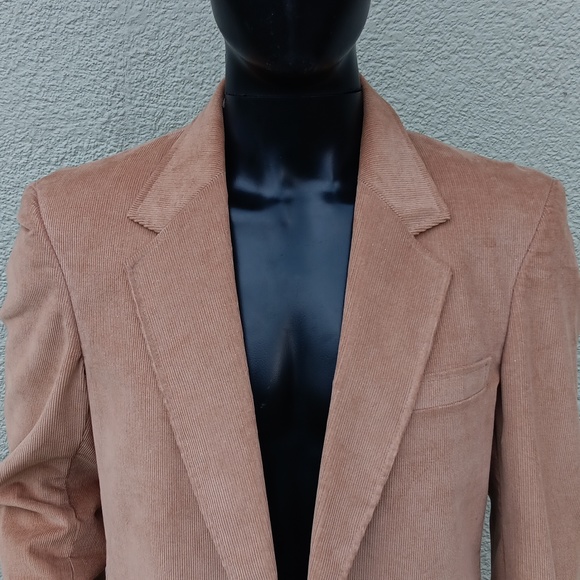 Westchester Classics Men's Corduroy Luxury Blazer - Picture 8 of 17